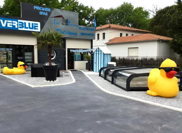 Installateur de piscines et spas La Tremblade, Charente Maritime | Les Piscines Deletang.