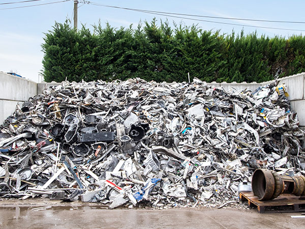 Enlèvement de déchets Bordeaux Angoulème Coutras St-Emilion | Centre Récupération Libournais.