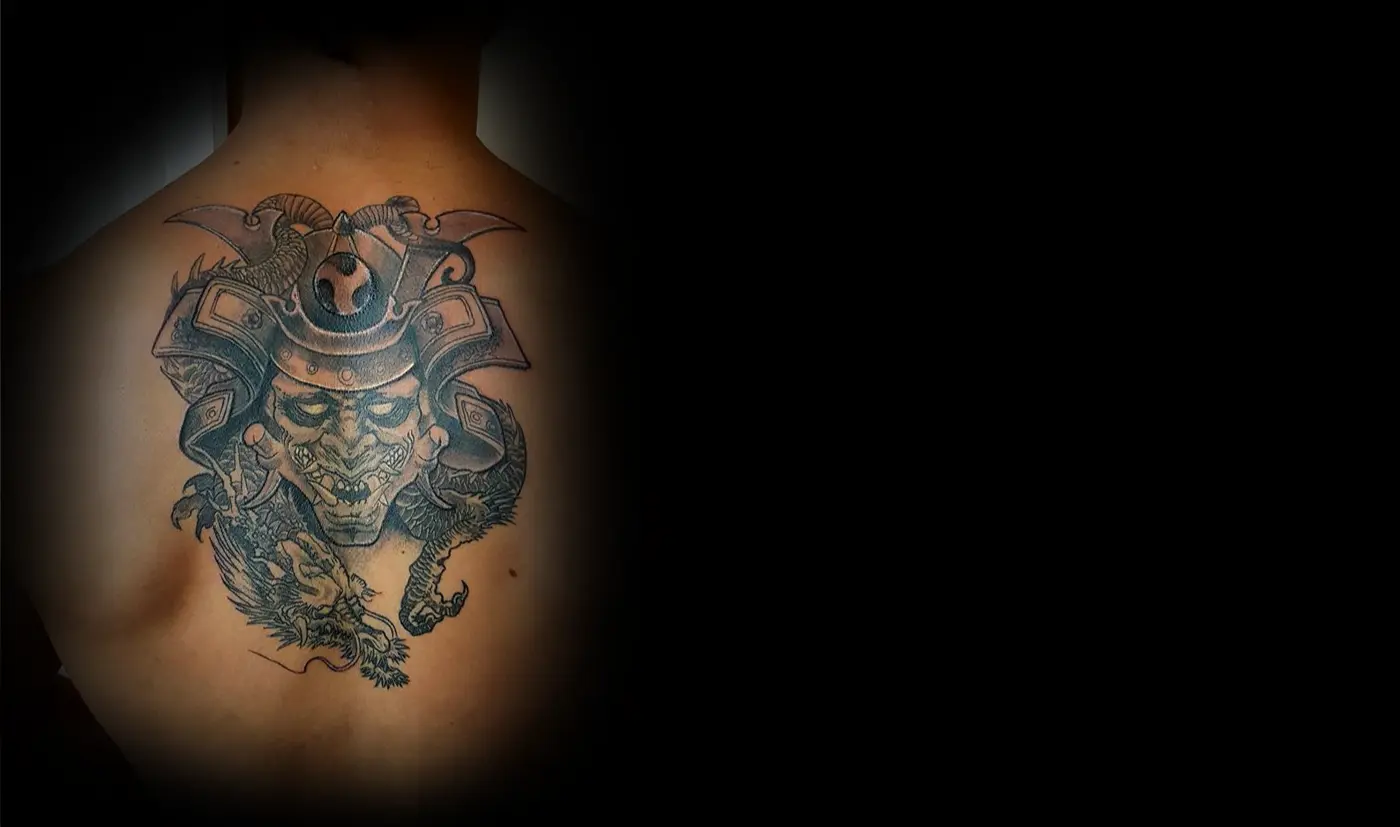 Piercings et Tatouages à Bordeaux, pierceur et tatoueur | Le Perce Muraille.