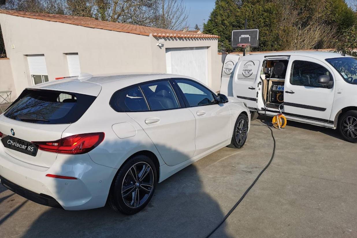 Nettoyage auto à domicile en Vendée Sables d'Olonne Roche-sur-Yon.